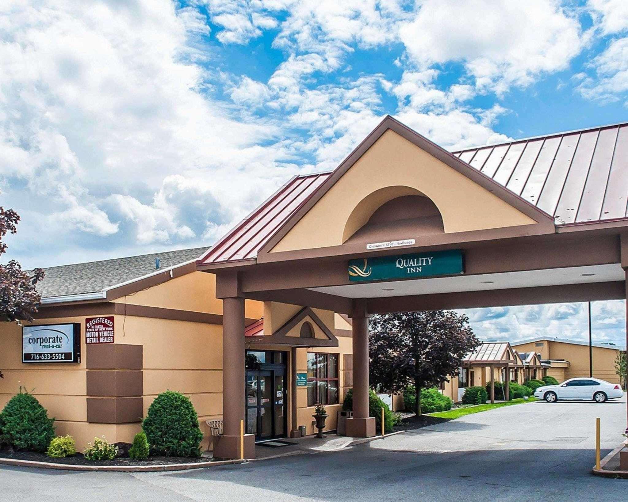 Quality Inn Airport Cheektowaga Exterior foto